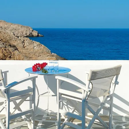 Vardia Bay 3* Karavostasis (Folegandros)