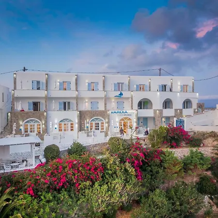 Hotel apartamentowy Vardia Bay Karavostasis (Folegandros)