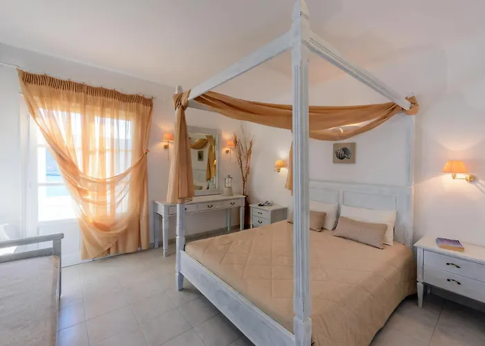 Aparthotel Vardia Bay