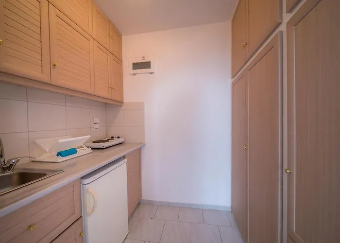 Aparthotel Vardia Bay 3*