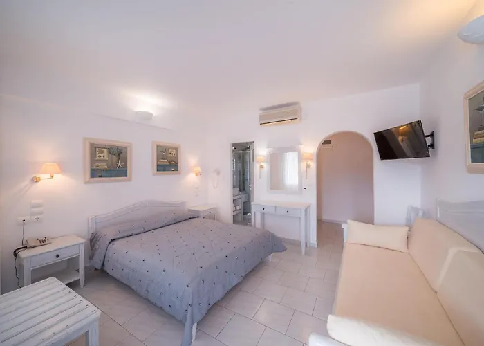 Vardia Bay Aparthotel