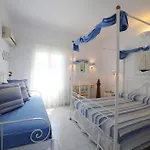 Lägenhetshotell Vardia Bay 3*