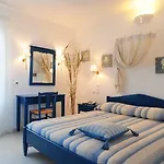 Vardia Bay Karavostasis (Folegandros)