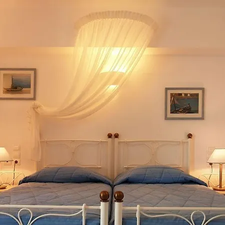 Vardia Bay Aparthotel Karavostasis (Folegandros)