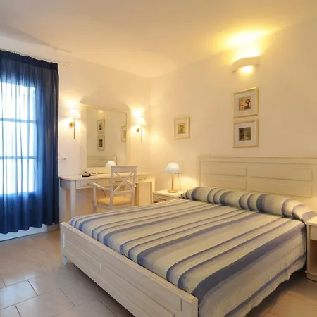 Vardia Bay Apartmanhotel Karavosztászisz