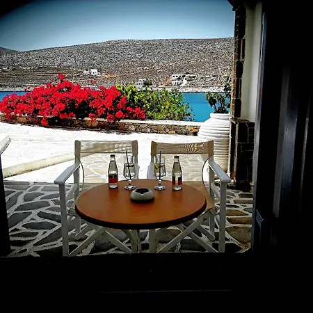 Vardia Bay Apartmanhotel