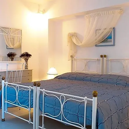 Hotel apartamentowy Vardia Bay Karavostasis (Folegandros)