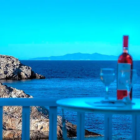 Hotel apartamentowy Vardia Bay