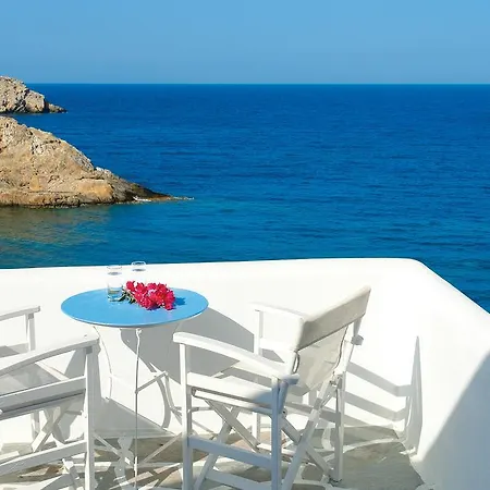 Vardia Bay 3* Karavostasis (Folegandros)