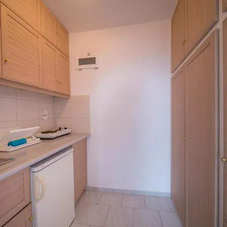 Apartmanhotel Vardia Bay 3*