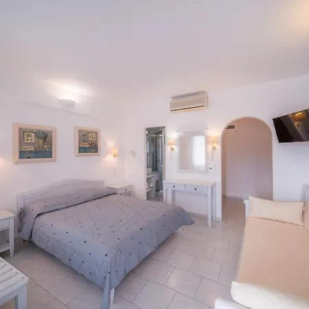 Vardia Bay Apartmanhotel