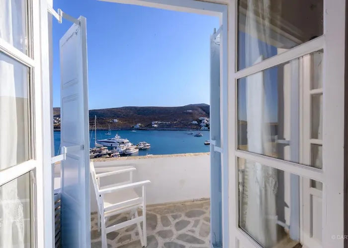 Vardia Bay Lägenhetshotell Karavostasis (Folegandros)